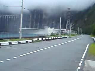 Момент аварии на Саяно-Шушенской ГЭС